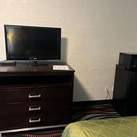 Applegate Inn Cleveland Ngoại thất bức ảnh